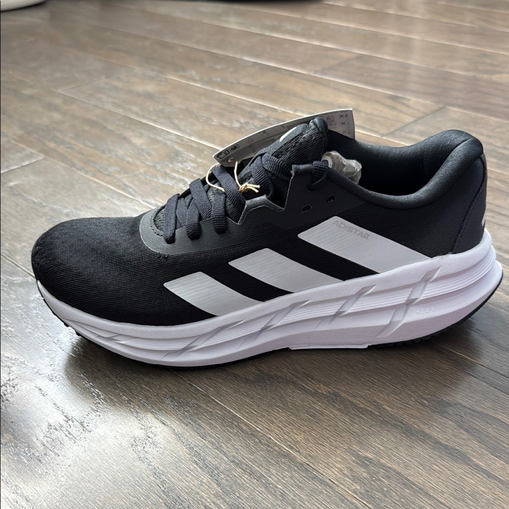 Adidas Adistar 3 Black and White Running Shoes